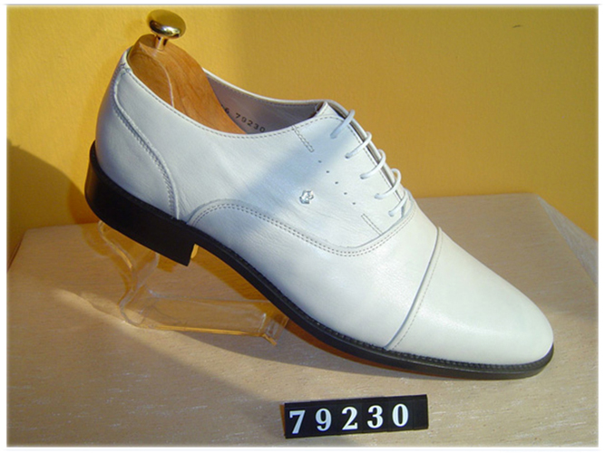 Pedro Camino white cap-toe patent oxford shoes